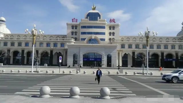 廣州到白城空運(yùn)價格-廣州到白城航空物流專線-銘龍物流品牌空運(yùn)線路